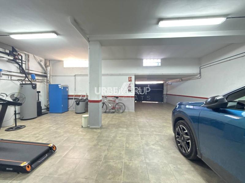 Foto d6161de9-b5b5-41c2-ba7f-70100a8cca48. Casa amb calefacció aparcament piscina a Masquefa