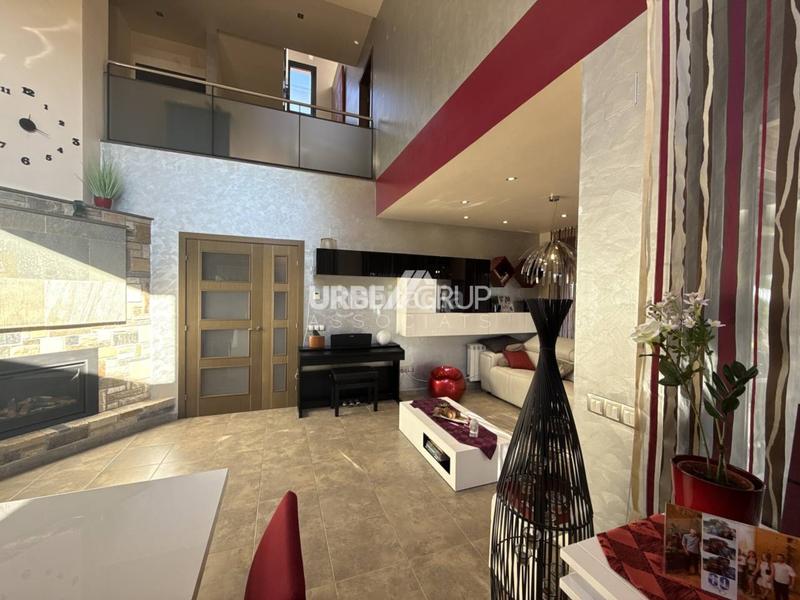 Foto ede0cc0e-8dac-455c-b09c-22bc0c2e50a5. Casa amb calefacció aparcament piscina a Masquefa