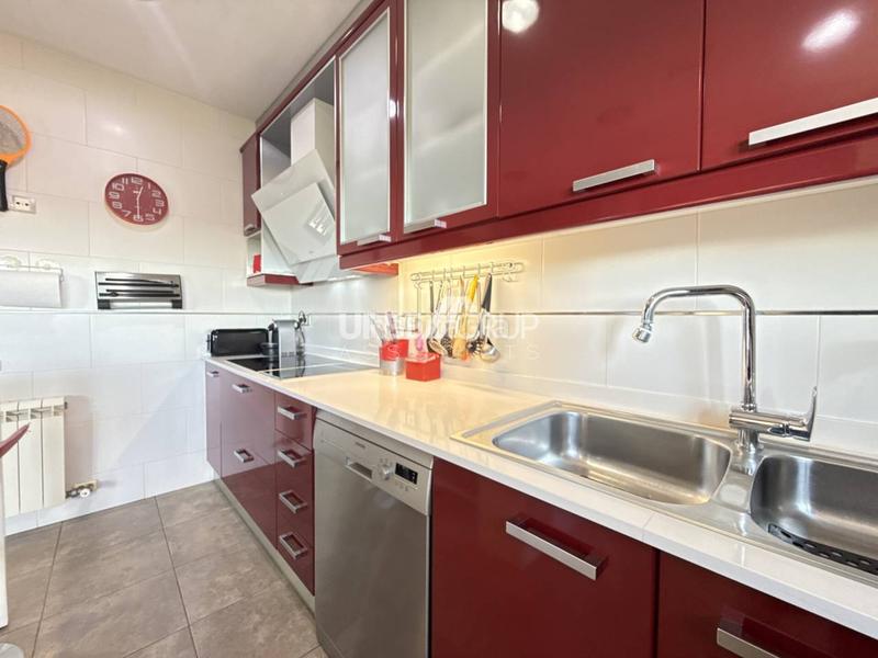 Foto f2c5ad9f-f063-4e41-8025-69559e8a07db. Casa amb calefacció aparcament piscina a Masquefa