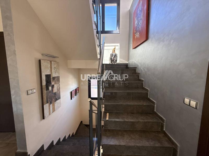 Foto f9460e4e-9116-4fef-ab9e-7aaa88ad34d8. Casa amb calefacció aparcament piscina a Masquefa