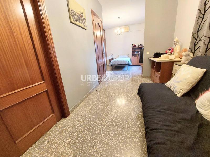 Foto 9ad6a666-dbf2-45e3-95f4-57783151b6f1. Haus mit heizung parking in Castellbell i el Vilar