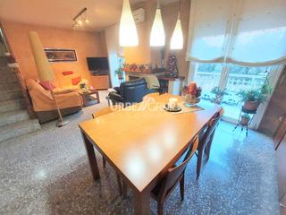 Casa a Castellbell i el Vilar. Gran casa con ascensor en castellvell i vilar , a 45 minutos de