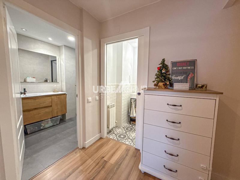 Foto 0a6c1c67-77af-44ca-896f-5dec335bd6c6. Appartamento con riscaldamento in San Pere Terrassa