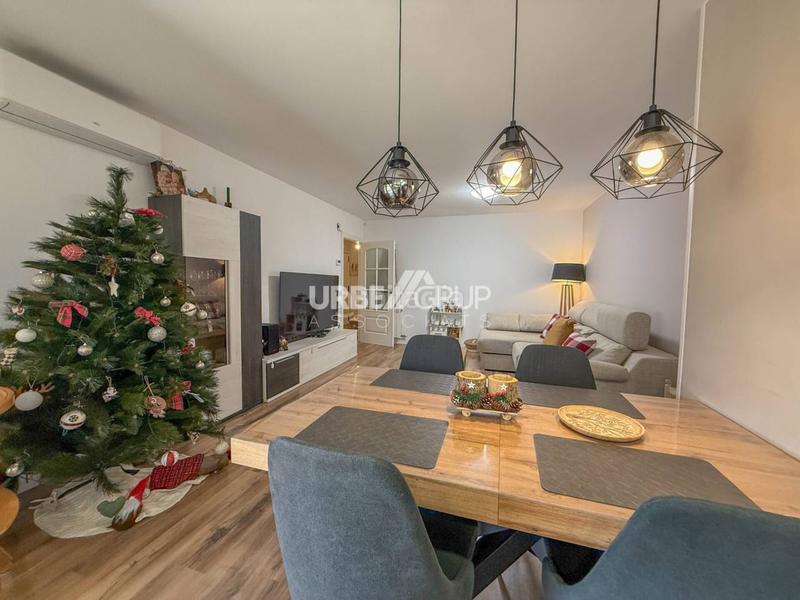 Foto 63c6b144-6a61-4fc9-b6af-5bbe4406f6b1. Appartamento con riscaldamento in San Pere Terrassa