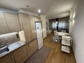 Affitto Appartamento  Calle emperatriu eugenia. Piso seminuevo de 2 habitaciones con muebles y plaza de parking