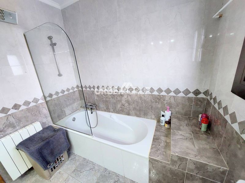 Foto 447fd1b3-6263-4a4d-8ac9-1af4febf5622. Xalet amb calefacció aparcament piscina a Vacarisses