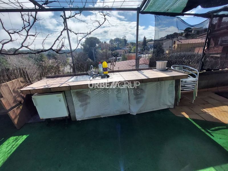 Foto a6bcd660-4a7e-4a47-b8a2-ba340b40bca4. Xalet amb calefacció aparcament piscina a Vacarisses