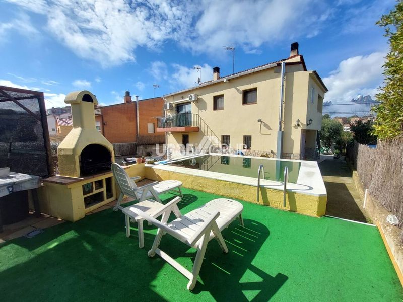 Foto ae11a64e-b44b-4603-9137-9952afbf69c8. Xalet amb calefacció aparcament piscina a Vacarisses