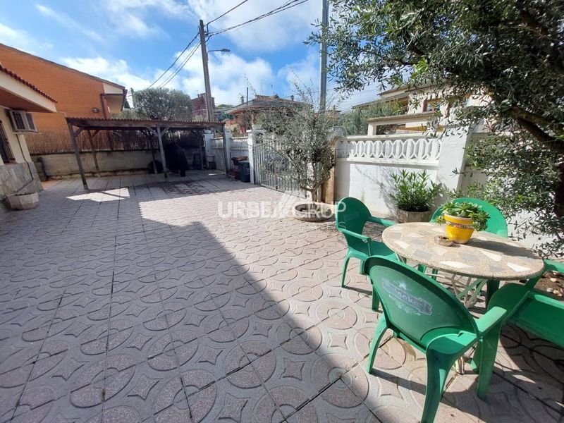 Foto caea10c0-bfc8-435d-834e-7e5bd1a561b5. Xalet amb calefacció aparcament piscina a Vacarisses