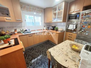 Chalet à Abrera. Torre muy acogedora y funcional en abrera