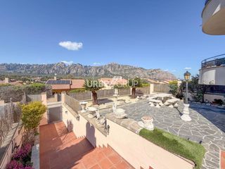 Chalet in Collbató. Chalet en collbato, estado impecable