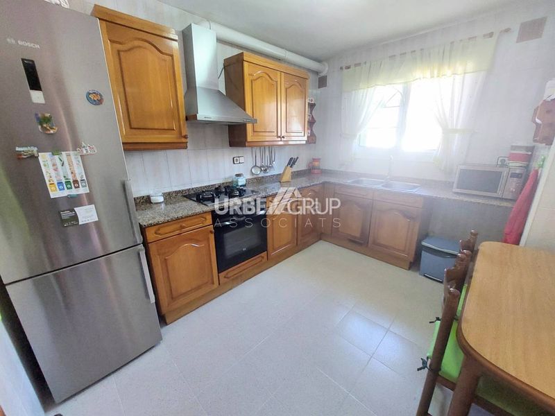 Foto 507309ad-672d-4bb6-9aff-58d4f159d2c4. Casa amb calefacció aparcament a Olesa de Montserrat