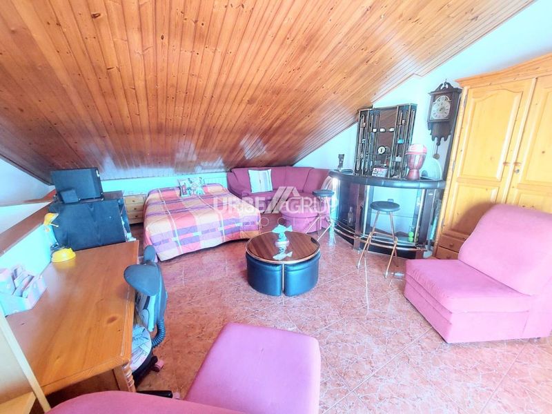 Foto da525914-13d8-470f-b0c3-617407fd9ab6. Casa amb calefacció aparcament a Olesa de Montserrat