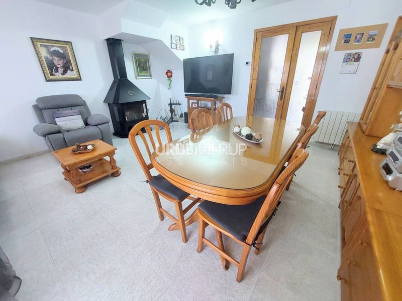 Foto edaaabf0-8ba7-45e9-8142-88766e0d8fa7. Casa amb calefacció aparcament a Olesa de Montserrat