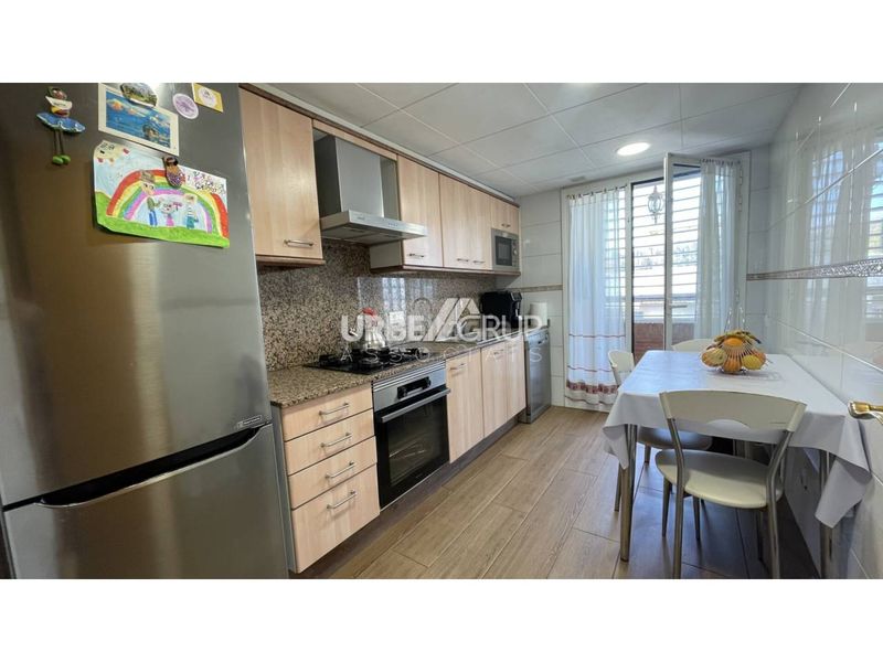 Foto f9ee9c51-c605-44c2-9b5a-daca5d171bef. Pis amb calefacció aparcament a Sant Andreu de la Barca