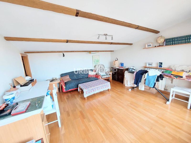 Foto 4ae6c423-2a60-4135-ae35-beb53450514d. Casa amb calefacció aparcament a Zona Esportiva Terrassa