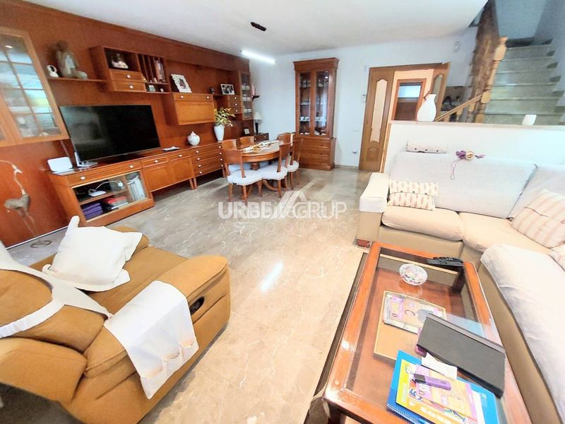 Foto 7034aa03-2724-45f5-8529-735c3bce04ab. Casa amb calefacció aparcament a Zona Esportiva Terrassa