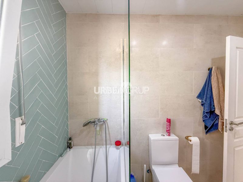 Foto f7b61c3d-d70c-4794-b033-fb78d639bfb2. Xalet amb calefacció aparcament piscina a Abrera