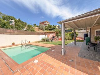 Maison à Castellbisbal. Impresionante casa con magnifica zona exterior con piscina en ca