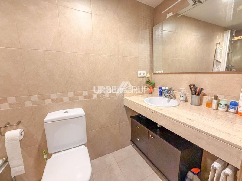 Foto 6782fb1e-8438-4d3d-b891-a49e620091e7. Casa amb calefacció aparcament piscina a Castellbisbal