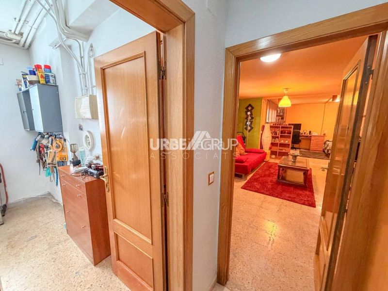 Foto acafe9f0-3264-4268-a6fe-87a5e5df07b7. Casa amb calefacció aparcament piscina a Castellbisbal