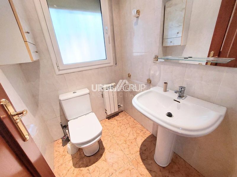 Foto 45fd97b6-fa46-439e-9d63-62a34b1adfa8. Casa amb calefacció a Can Parellada Terrassa