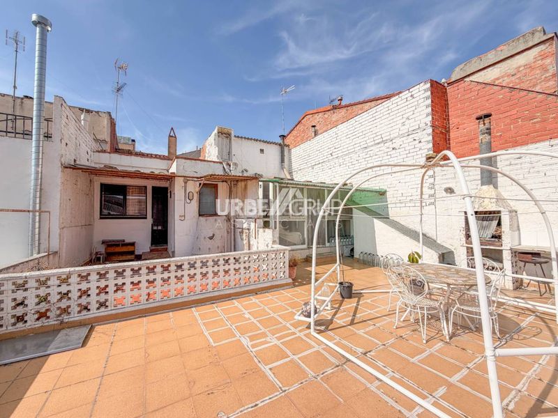 Foto 627f73ab-b030-4989-97c0-aa5867ddd481. Casa amb aparcament a Ca n'Aurell Terrassa
