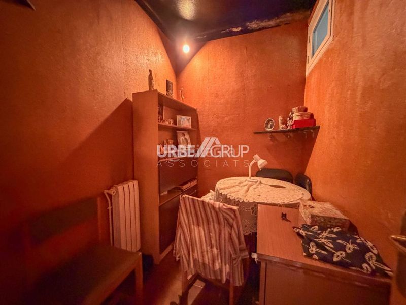 Foto b12b25bb-92e6-446d-ae44-711b8d06c86b. Casa amb aparcament a Ca n'Aurell Terrassa