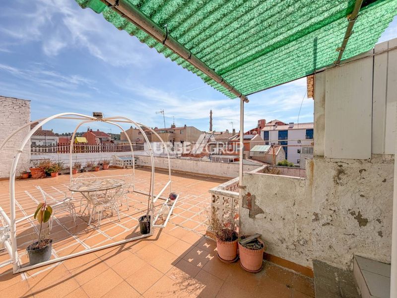 Foto b8a4f933-539c-48a5-8636-3084110214ff. Casa amb aparcament a Ca n'Aurell Terrassa