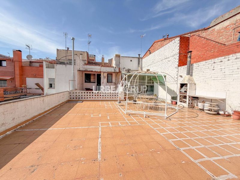 Foto dd7590ca-e5aa-4eeb-af66-15a9e6d1826f. Casa amb aparcament a Ca n'Aurell Terrassa