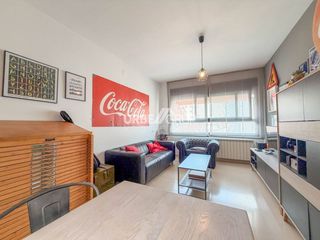 Flat in Ca n'Aurell. Piso en can aurell, 2 habitaciones, muy luminoso