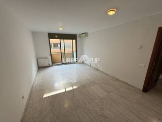 Miete Etagenwohnung  Calle cisterna. Piso de 2 habitaciones con electrodomesticos en el centro