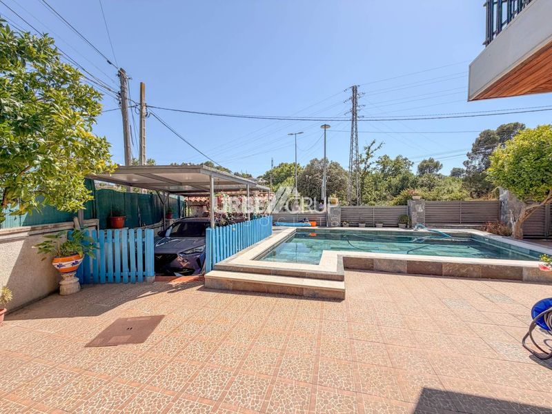 Foto 0be02473-a580-4c22-bb7e-3a0be4052a2f. Casa aparellada amb calefacció piscina a Abrera