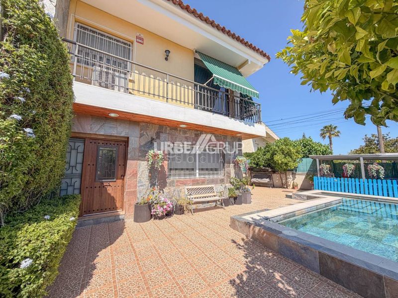 Foto 1adf6a27-7790-4b5f-a77e-79dcf2ad689f. Casa aparellada amb calefacció piscina a Abrera