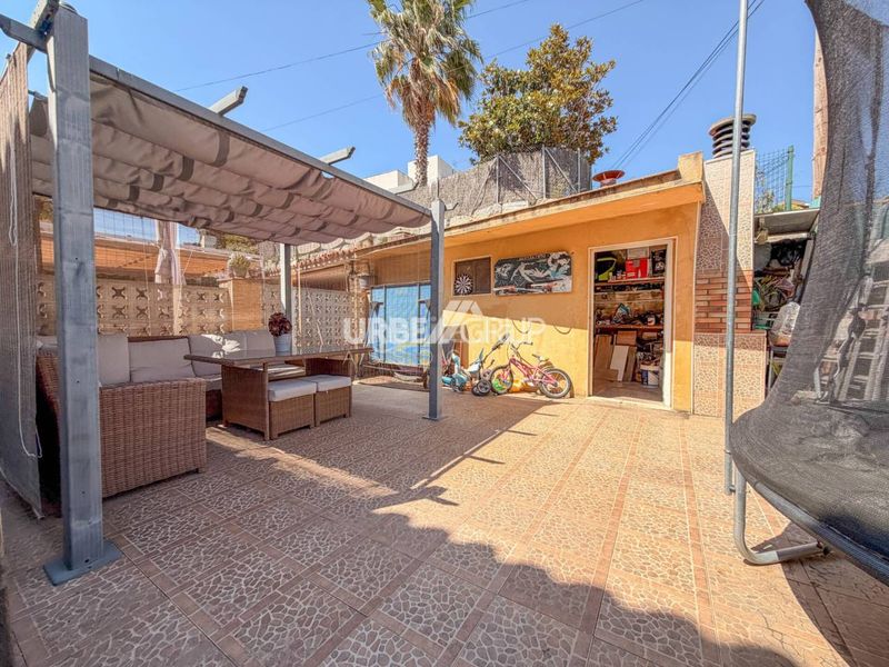 Foto 4eaae982-0222-4937-98ba-e32d96a32dad. Casa aparellada amb calefacció piscina a Abrera