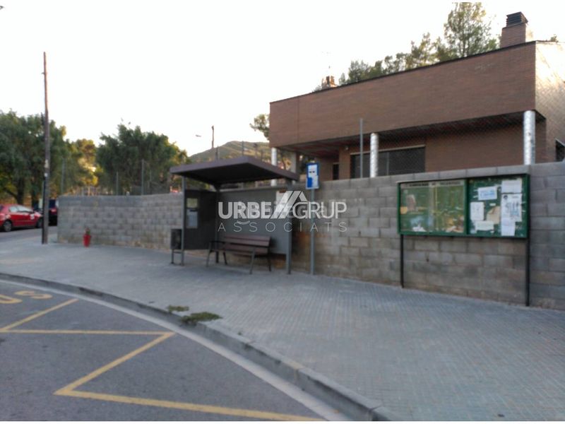 Foto 38ffbb59-ceab-4500-8403-9bdfcd19e86e. Xalet amb calefacció aparcament piscina a Vacarisses
