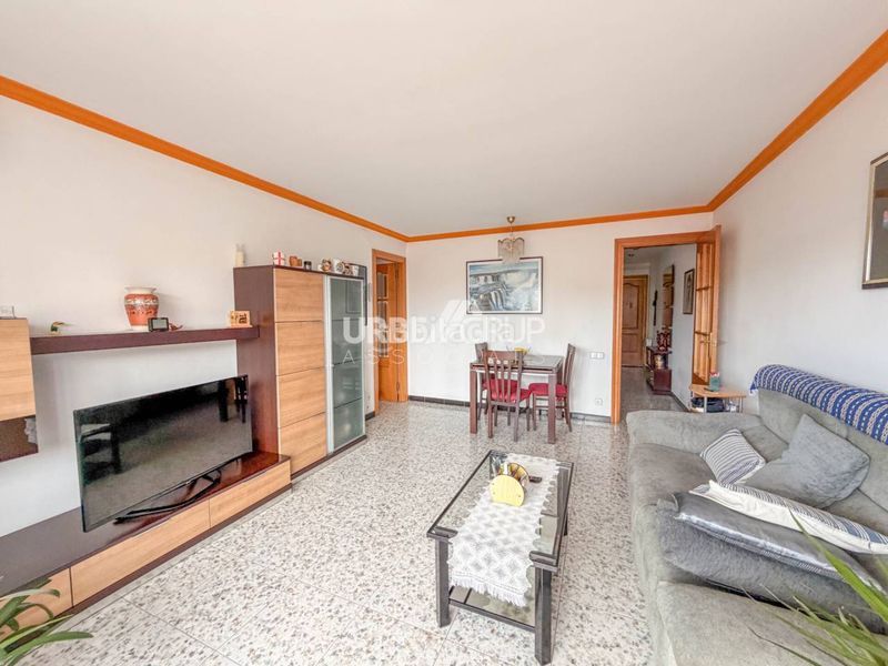 Foto f4f80de3-9b33-4ee8-9915-ffae02ad0ead. Pis amb calefacció a La Maurina Terrassa