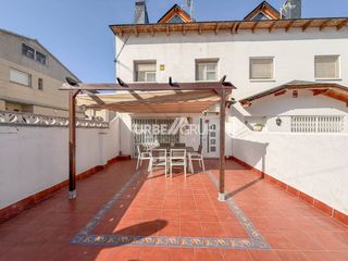 Casa a Viladecavalls. Casa apareada reformada  en can trias de viladecavalls