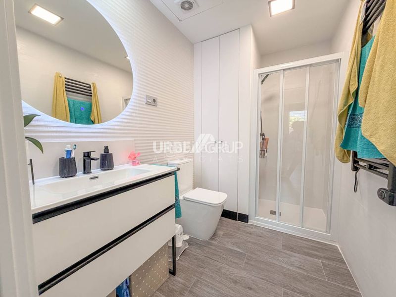 Foto d5574ba2-4c95-4372-919b-c24b4247c73d. Casa amb calefacció a Roc Blanc Terrassa