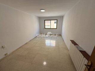 Lloguer Pis  Calle doctor ullés. Piso de 2 habitaciones en ca naurell