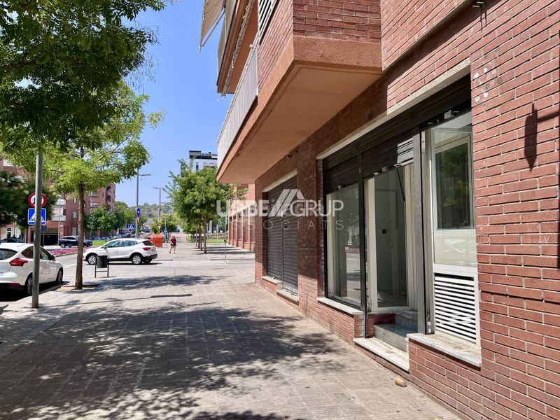 Foto aa9d3443-0cf9-4adf-acbb-29db6d969784. Rent business premise in Martorell