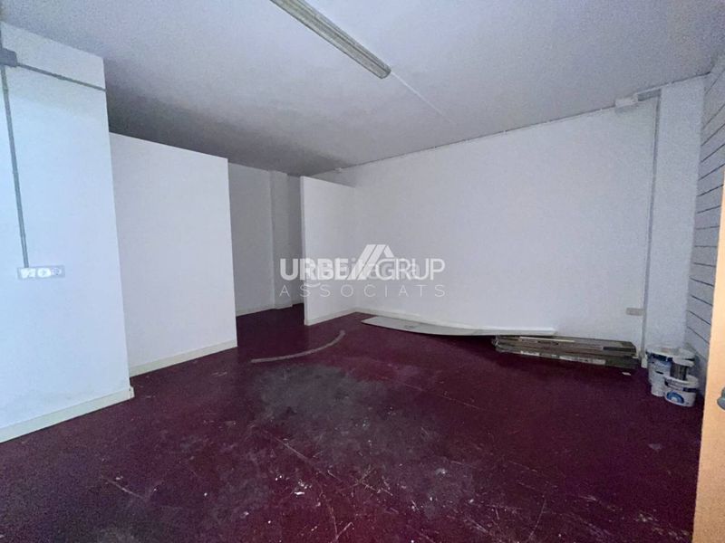 Foto ad2ffd06-bb44-4d7a-95f3-91ff219e2b60. Rent business premise in Martorell