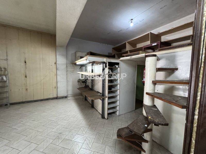 Foto ef3a2e9a-a8bf-4df6-a174-984e8f499c50. Local comercial a Martorell