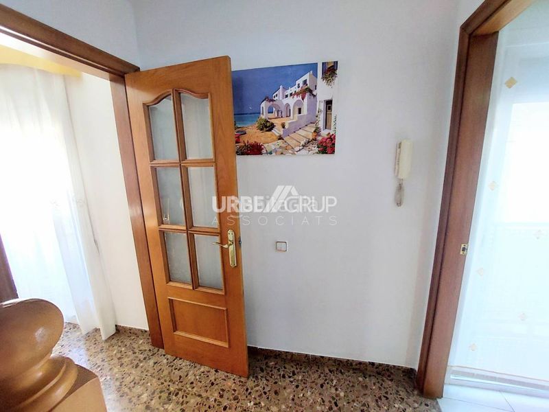 Foto 1488aa3a-df4a-4130-bcdf-a7153f6e4b3e. Casa amb calefacció aparcament a Roc Blanc Terrassa