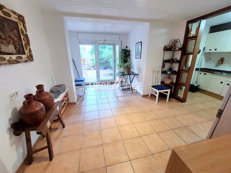 Foto 4a734f8b-f5fa-44c8-ac90-f5fea83d31c7. Casa amb calefacció aparcament a Roc Blanc Terrassa