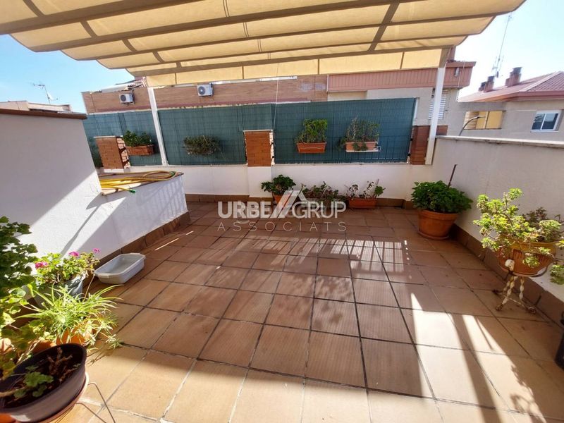 Foto fe63c518-ac37-481a-b04c-6d0839016eab. Casa amb calefacció aparcament a Roc Blanc Terrassa