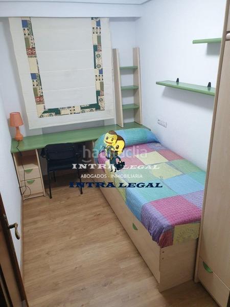 Foto 5713bcd6-0a3c-43d5-8b14-6e756620a5e9. Alquiler piso se alquila piso con servicios centrales curso que viene en Salamanca