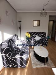 Appartement  Alfonso de castro. Se vende piso reformado con servicios centrales zona van dyck