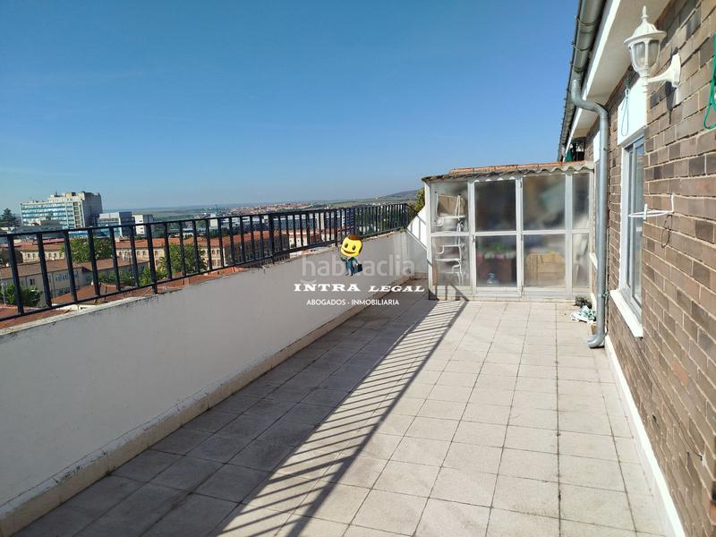 Foto 8d72a989-40c1-491e-9378-9ec3afa21ca0. Ático  con gran terraza con vistas y opción garaje en Salamanca