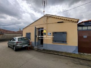 House  Ronda. Vivienda en cabrillas con corral opcional y casa  trastero